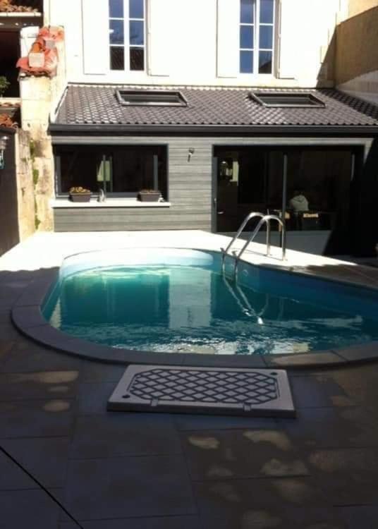 Grande Chambre D'Hote Pour 4 A 5 Personnes Bed and Breakfast Chef-Boutonne Eksteriør billede