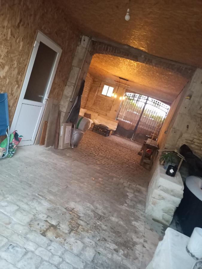 Grande Chambre D'Hote Pour 4 A 5 Personnes Bed and Breakfast Chef-Boutonne Eksteriør billede