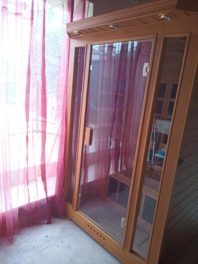Grande Chambre D'Hote Pour 4 A 5 Personnes Bed and Breakfast Chef-Boutonne Eksteriør billede
